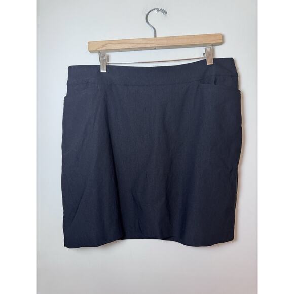 Chicos Brigitte WOMENS Zenergy GOLF by CHICO'S BLACK PULL ON SKORT Sz 2.5 US 14 - Picture 1 of 15
